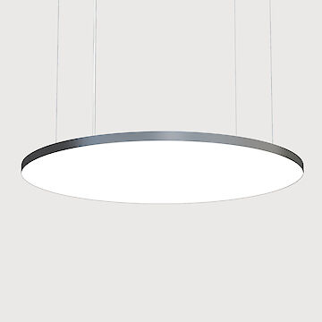 The picture shows a modern, round pendant light with a flat, grey housing. The luminaire has a minimalist design and hangs from the ceiling on four thin cables. The background colour of the picture is a light grey.