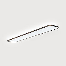 Eine moderne Anbauleuchte mit einem schlanken, rechteckigen Design. Die Leuchte hat abgerundete Ecken und eine gleichmäßige Lichtverteilung über die gesamte Fläche. Das Gehäuse ist in einer eleganten Metalloberfläche gehalten, und die Leuchte strahlt ein helles, gleichmäßiges Licht aus.